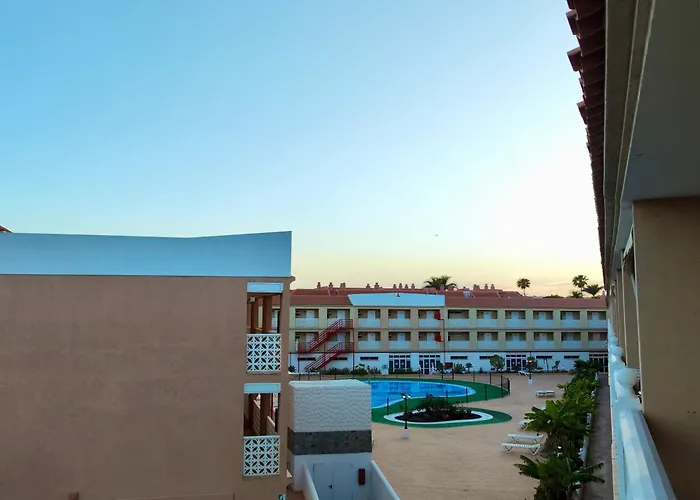 Encantador Estudio Con Terraza Privada Y Espectaculares Vistas Al Mar En Costa Del Silencio, Cerca De Cristianos *